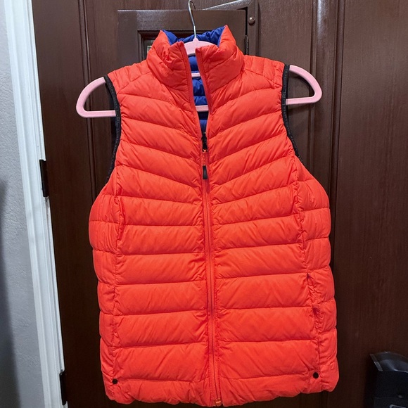 Ralph Lauren Kids Puffer Jacket in Blue with Orange Trim - Picture 6 of 7